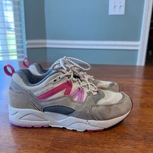 Kids Karhu Fusion 2.0 sneakers Abbey Stone / Pink Yarrow gray pink size 4.5